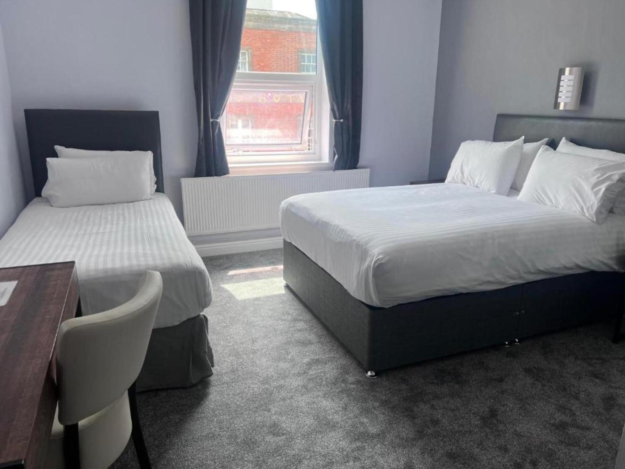 Dancenter East Midlands Airport Hotell Derby Eksteriør bilde